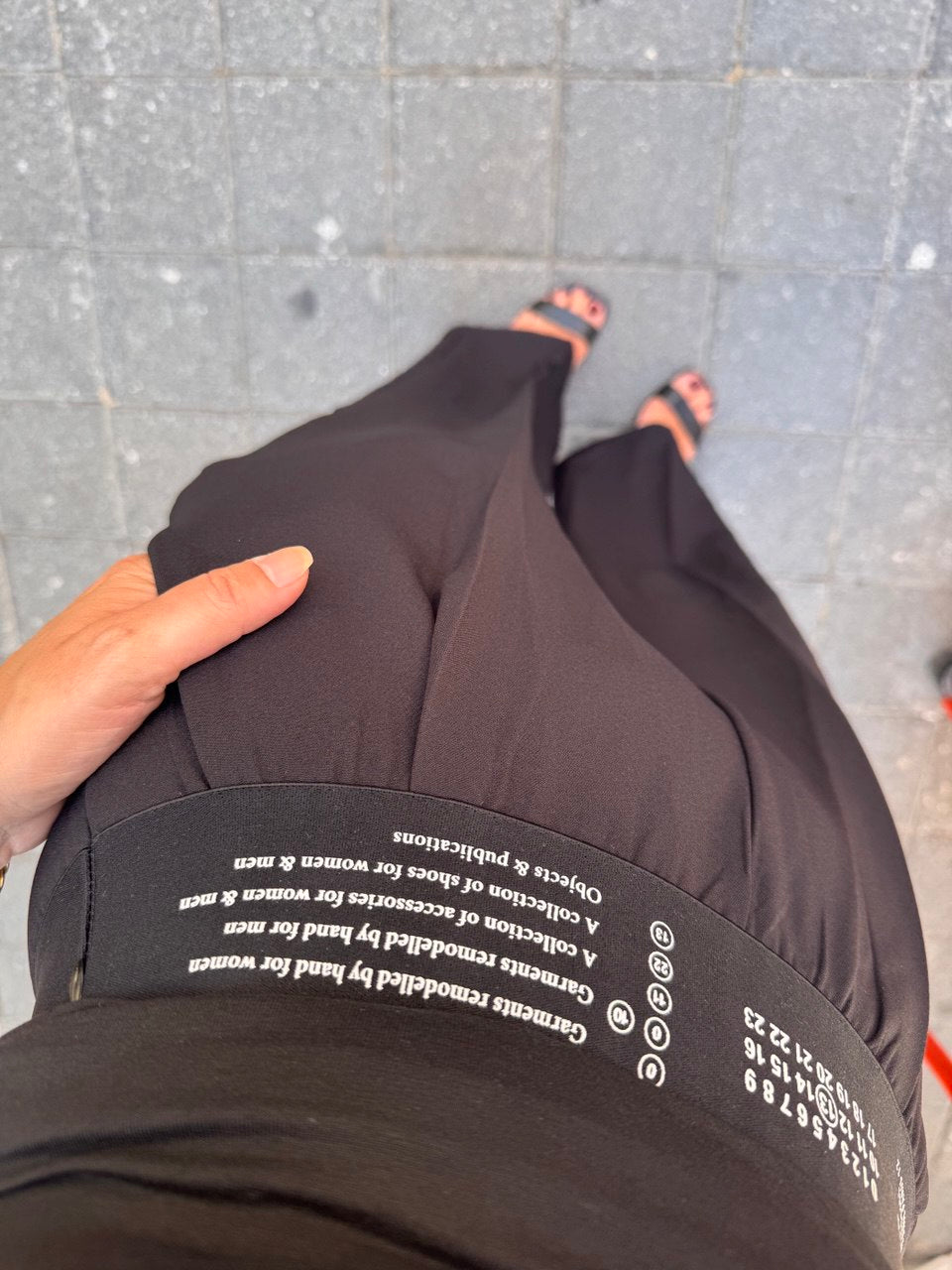 Siyah beli lastikli yüksek bel pantolon