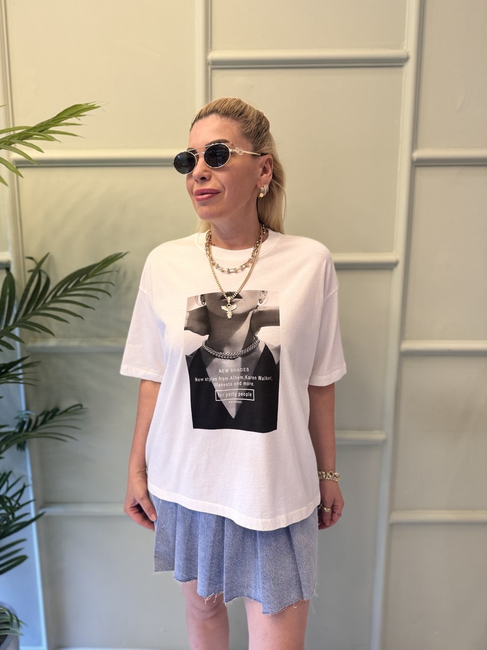 Beyaz baskılı kısa kollu tshirt