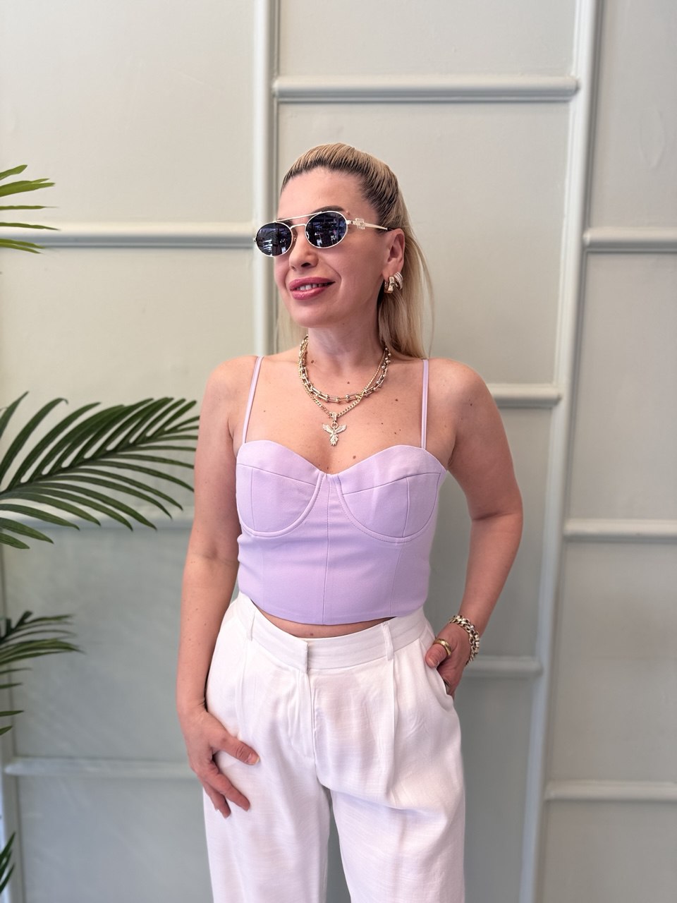 Lila göğüs kulplu bluz