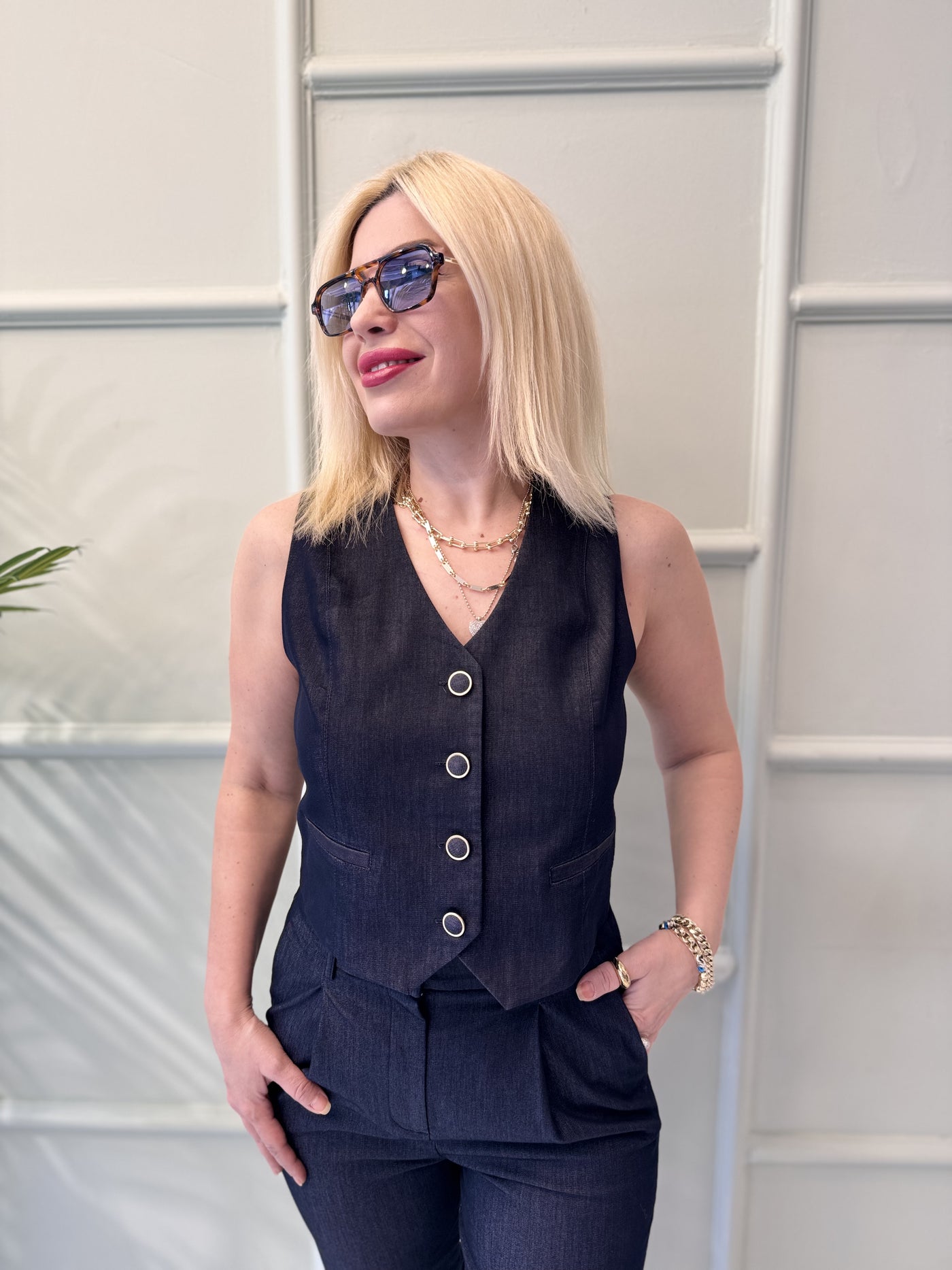 Lacivert takım