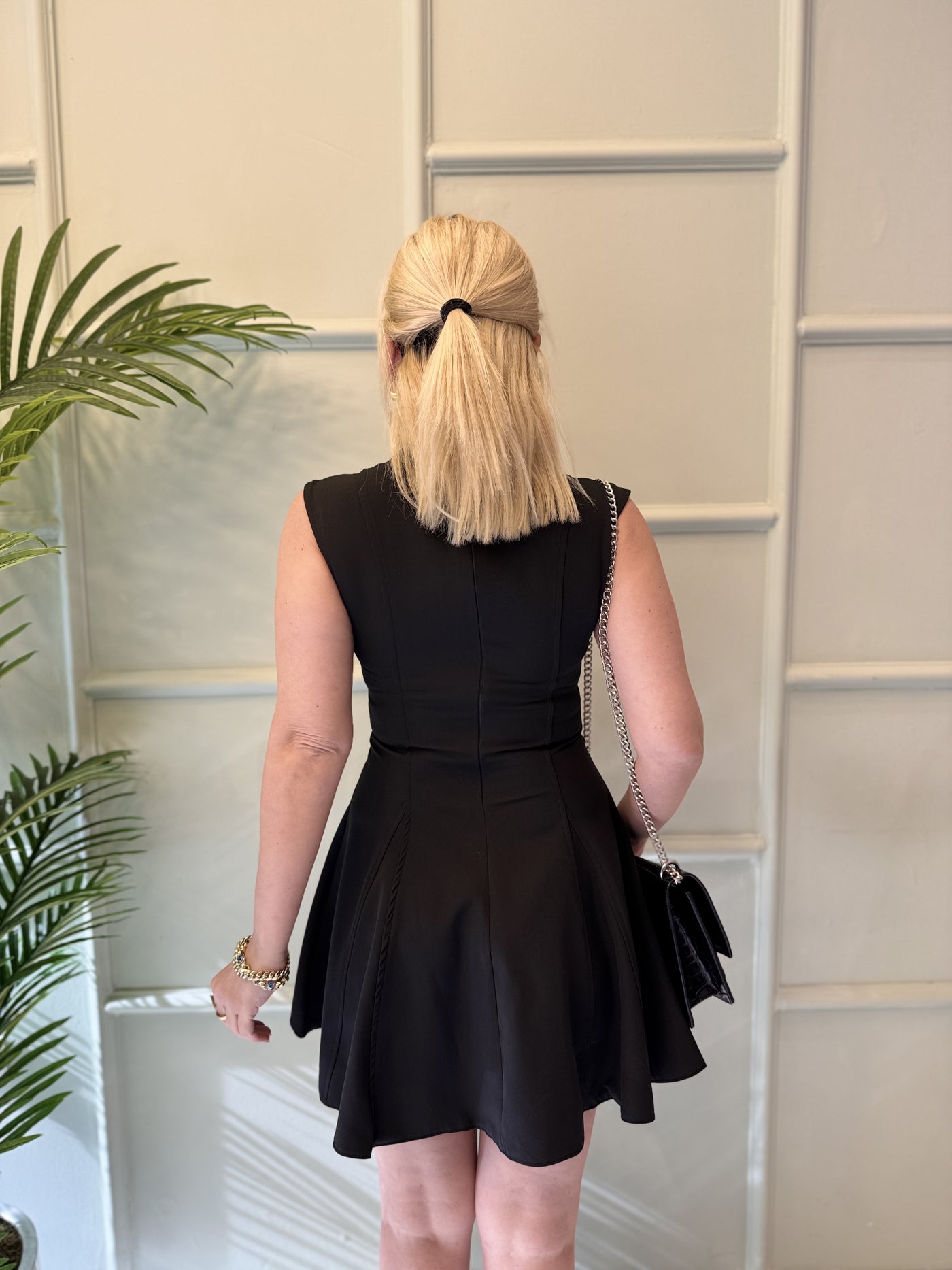 Siyah mini elbise