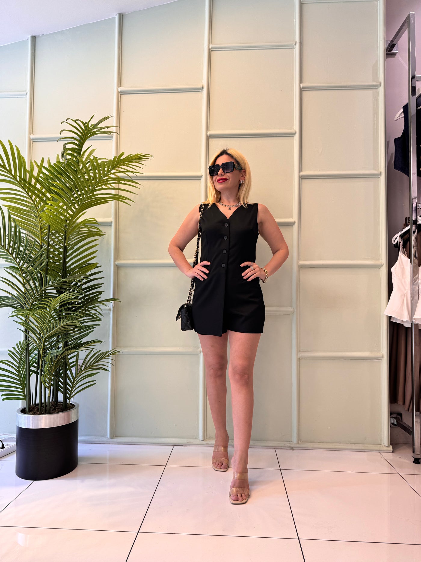 Siyah mini tulum
