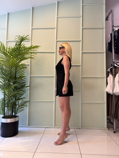 Siyah mini tulum